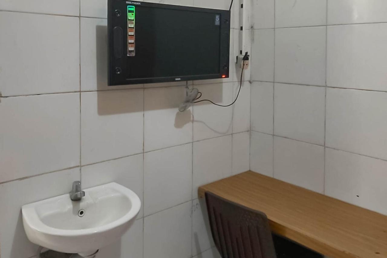 Hotel Arimbi 3 RedPartner Bandung Exterior foto