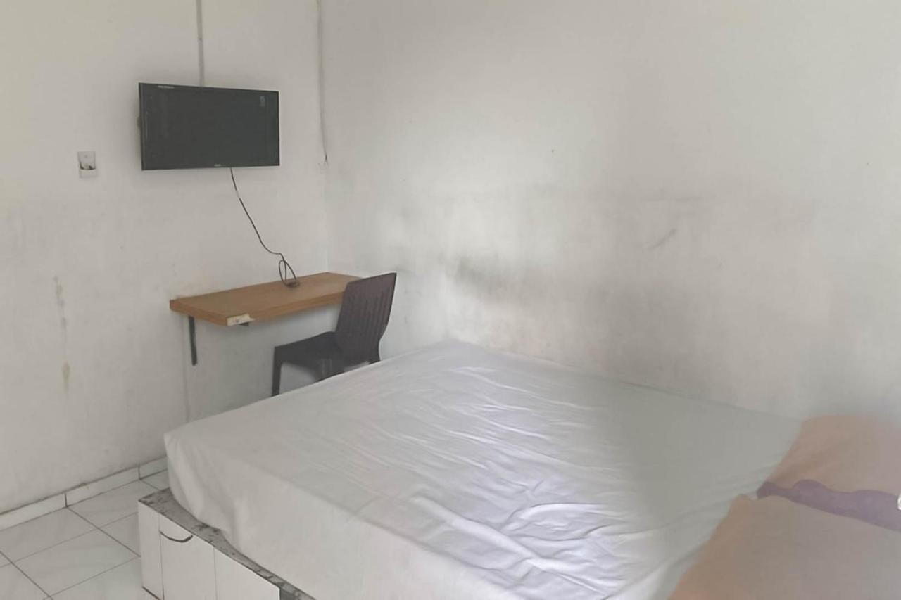 Hotel Arimbi 3 RedPartner Bandung Exterior foto